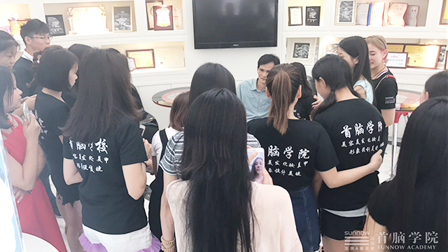 特約首腦學院特技塑型化妝老師 