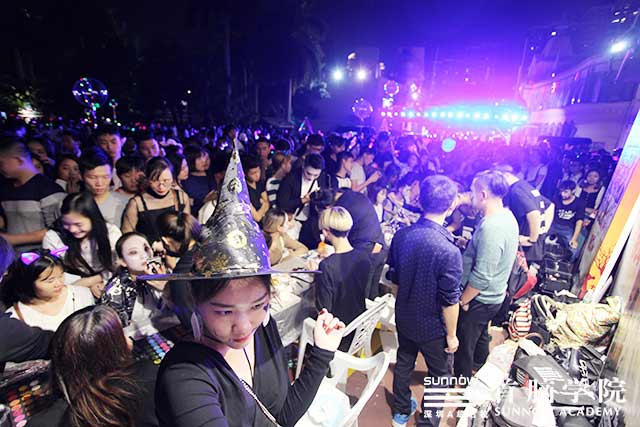 全城狂歡，首腦學(xué)院萬圣夜派對華麗告捷！