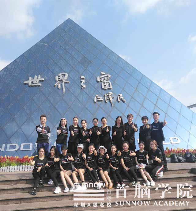 全城狂歡，首腦學(xué)院萬圣夜派對華麗告捷！
