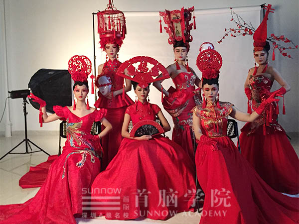 首腦學(xué)院“中國(guó)紅”造型秀