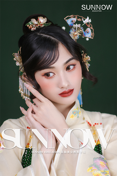 學化妝的學費是多少