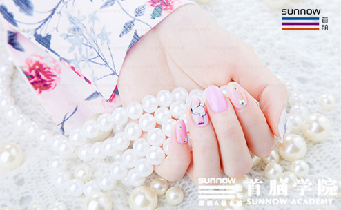美甲美睫培訓(xùn)學(xué)校學(xué)費多少錢