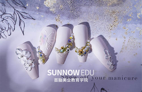 正規(guī)美甲學(xué)校哪個(gè)好？專業(yè)美甲學(xué)校哪個(gè)好？